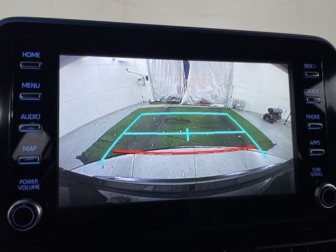 Used 2019 Toyota C-HR XLE FWD image 15