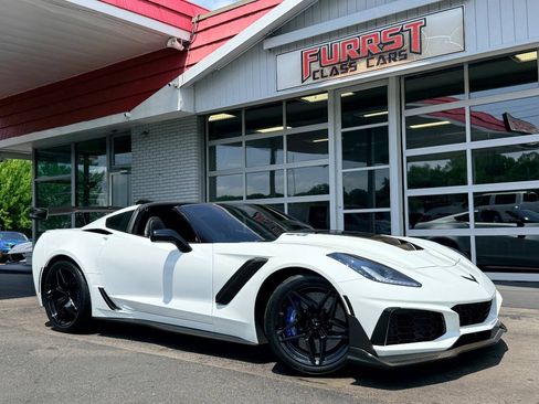 Used 2019 Chevrolet Corvette ZR1 w/ ZTK Track Performance Package RWD image 1