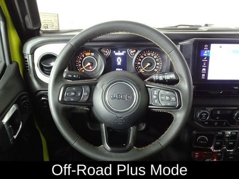 Used 2024 Jeep Wrangler Willys image 19