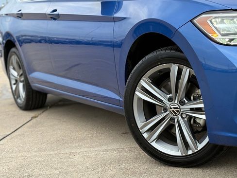 Used 2024 Volkswagen Jetta SE image 8