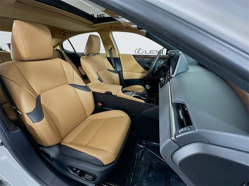 Used 2023 Lexus ES 350 w/ Premium Package image 31
