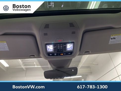 New 2025 Volkswagen Atlas SEL Premium R-Line image 18