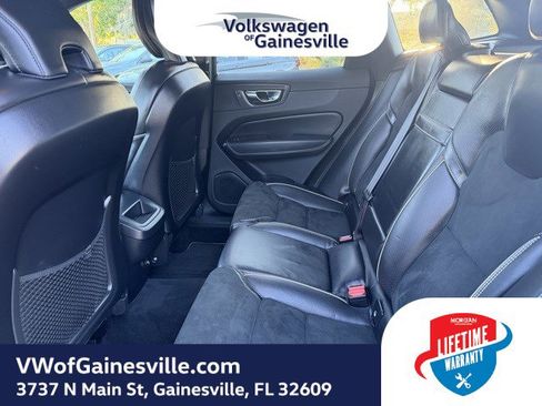 Used 2019 Volvo XC60 T6 R-Design w/ Protection Package Premier image 12