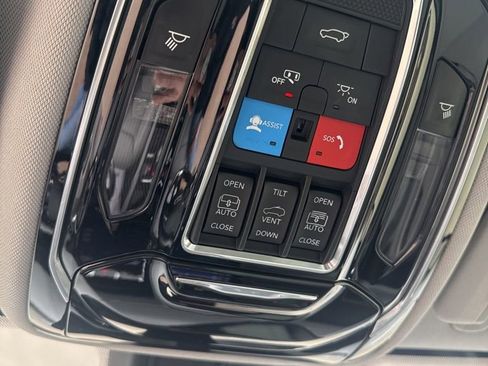 Used 2022 Jeep Grand Cherokee L Overland AWD/4WD image 17