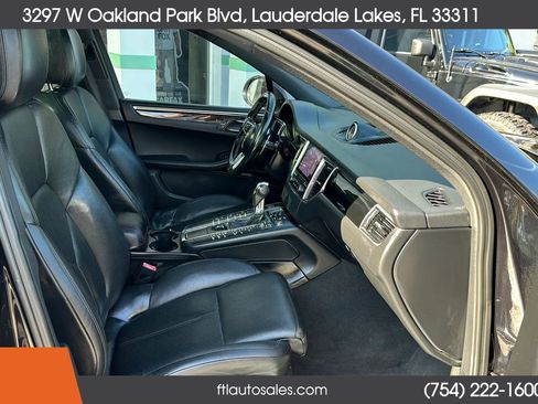 Used 2017 Porsche Macan S AWD/4WD image 42