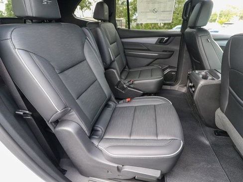 New 2026 Buick Enclave Sport Touring w/ Power Package image 25