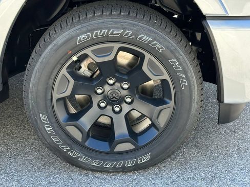 New 2026 RAM 1500 Big Horn AWD/4WD image 12