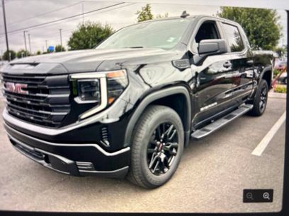 Used 2023 GMC Sierra 1500 Pro w/ Graphite Edition