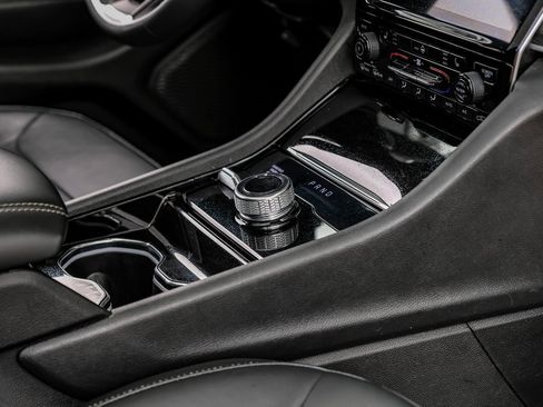 Used 2023 Jeep Grand Cherokee L Limited image 33