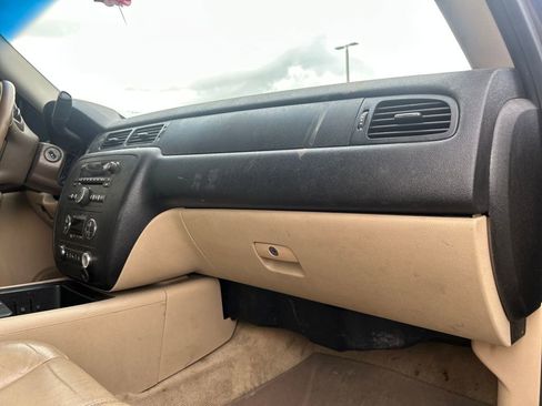 Used 2008 GMC Sierra 2500 SLT w/ Z71 Off-Road Package image 13