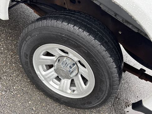 Used 2009 Ford Ranger XL image 15