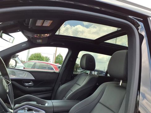 Used 2025 Mercedes-Benz GLS 450 4MATIC image 22