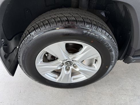 Used 2021 Toyota RAV4 XLE w/ Convenience Package AWD/4WD image 47