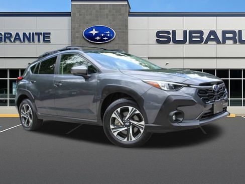 Used 2024 Subaru Crosstrek 2.0i Premium AWD/4WD image 4