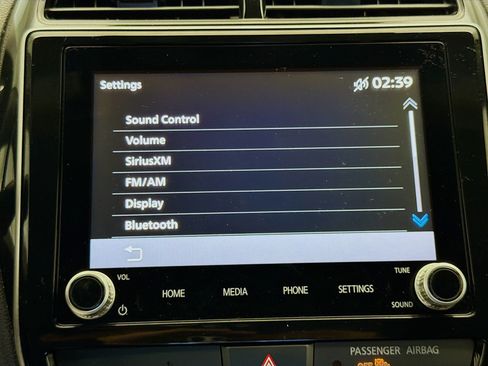 Used 2024 Jeep Wrangler Unlimited Sport AWD/4WD image 8