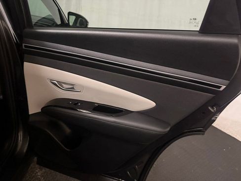 Used 2023 Hyundai Tucson Limited image 30