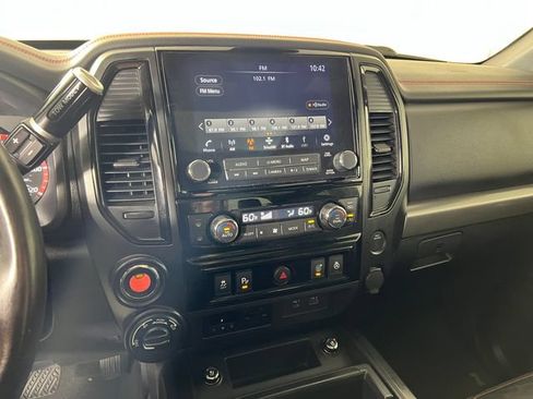 Used 2020 Nissan Titan PRO-4X w/ Pro-4x Convenience Package AWD/4WD image 19