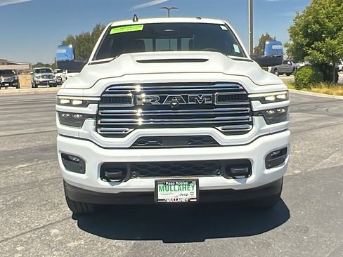 New 2025 RAM 2500 Laramie image 8