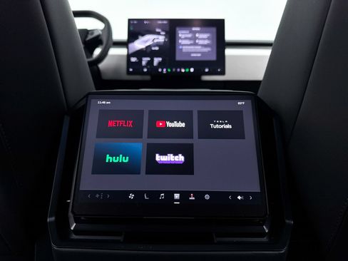 Used 2024 Tesla Cybertruck AWD Crew Cab image 36