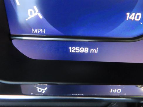 Used 2024 Chevrolet Silverado 2500 LT AWD/4WD image 39