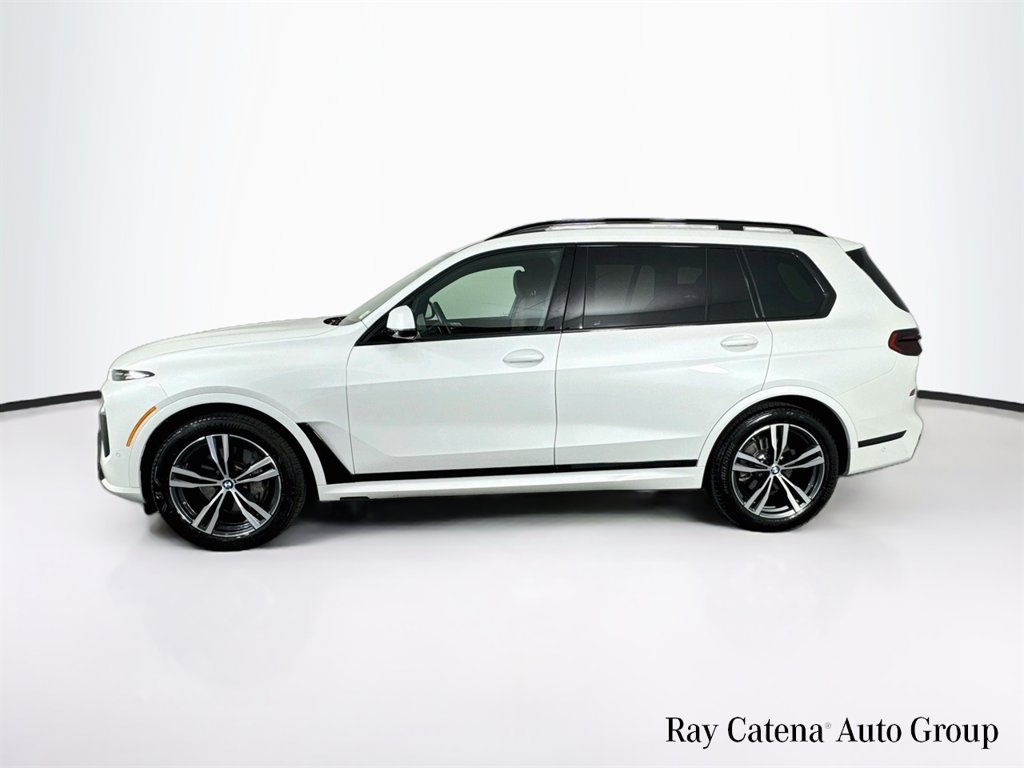 Used 2026 BMW X7 xDrive40i w/ Executive Package AWD/4WD image 4