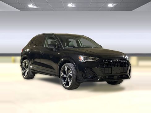 Used 2023 Audi Q3 2.0T Premium Plus w/ Premium Plus Package AWD/4WD image 7