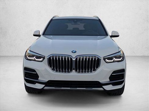 Used 2023 BMW X5 sDrive40i w/ Parking Assistance Package image 2