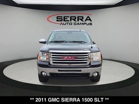 Used 2011 GMC Sierra 1500 SLT w/ All-Terrain Package AWD/4WD image 7
