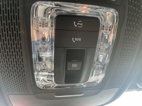 Used 2020 Mercedes-Benz GLE 350 4MATIC w/ Parking Assist Package image 16