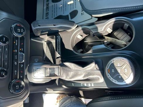 New 2024 Ford Bronco Outer Banks w/ Sasquatch Package image 20