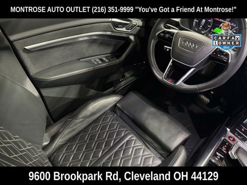 Used 2022 Audi e-tron S Premium Plus image 41