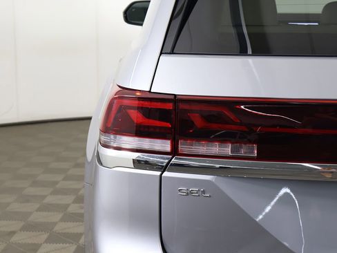 Used 2024 Volkswagen Atlas SEL Premium R-Line AWD/4WD image 21