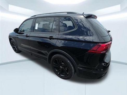Used 2023 Volkswagen Tiguan SE R-Line FWD image 21