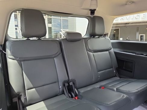 New 2026 Ford Expedition Active AWD/4WD image 24