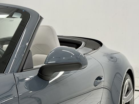 Certified 2017 Porsche 911 Carrera 4S AWD/4WD image 22