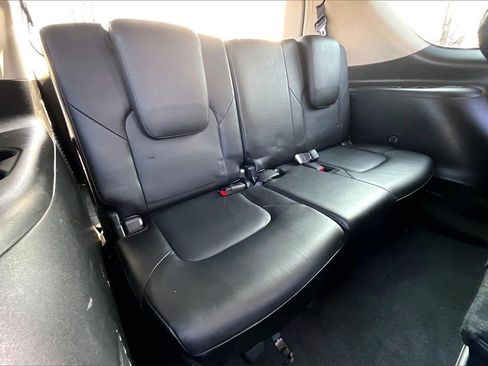 Certified 2017 INFINITI QX80 4WD w/ Driver Assistance Package image 33