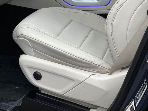 Certified 2024 Mercedes-Benz GLE 350 4MATIC image 12