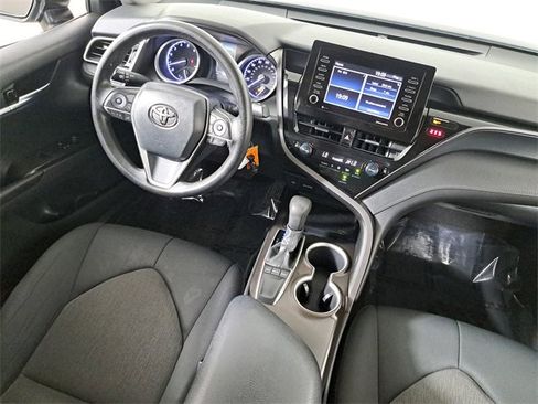 Used 2022 Toyota Camry LE image 15