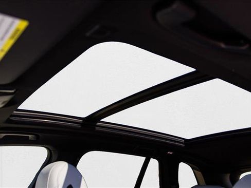 Used 2026 BMW X5 xDrive40i w/ Premium Package image 11