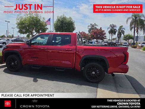 Used 2024 Toyota Tundra Limited AWD/4WD image 5