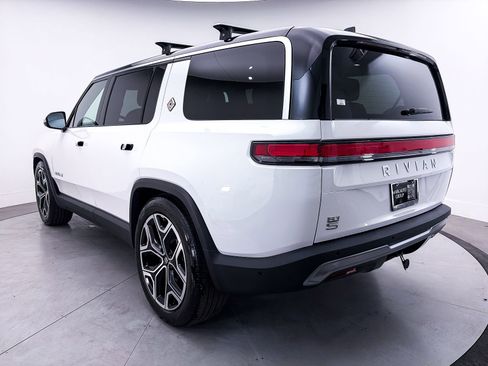 Used 2024 Rivian R1S Adventure AWD/4WD image 14