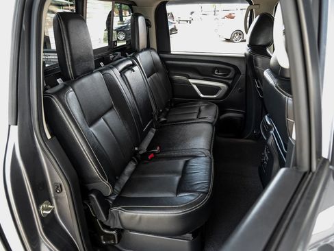 Used 2017 Nissan Titan PRO-4X w/ Pro-4x Convenience Package AWD/4WD image 43