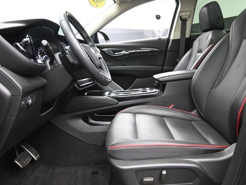 Used 2023 Buick Envision Essence w/ Sport Touring Package AWD/4WD image 17