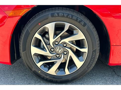 Used 2018 Honda Civic EX image 44