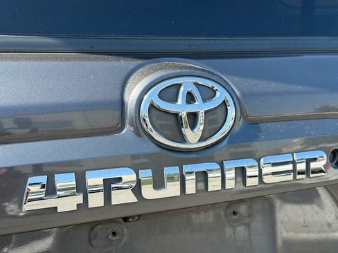 Used 2017 Toyota 4Runner SR5 Premium AWD/4WD image 10
