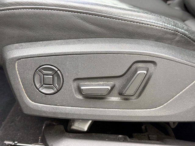 Used 2023 Audi Q4 e-tron Prestige w/ Black Optic Package AWD/4WD image 18