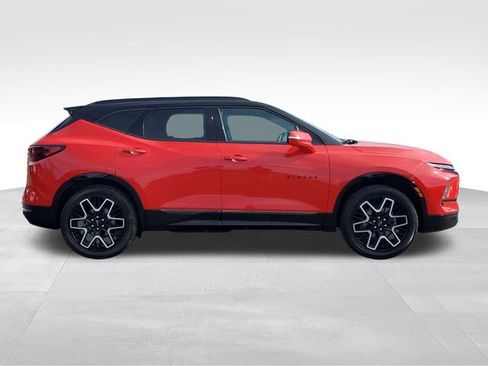 Certified 2023 Chevrolet Blazer RS w/ Enhanced Convenience Package FWD image 6