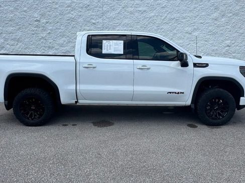 Used 2022 GMC Sierra 1500 AT4X AWD/4WD image 5