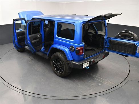 Used 2023 Jeep Wrangler Unlimited Sahara image 28