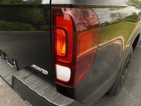 Used 2021 Honda Ridgeline Black Edition image 38